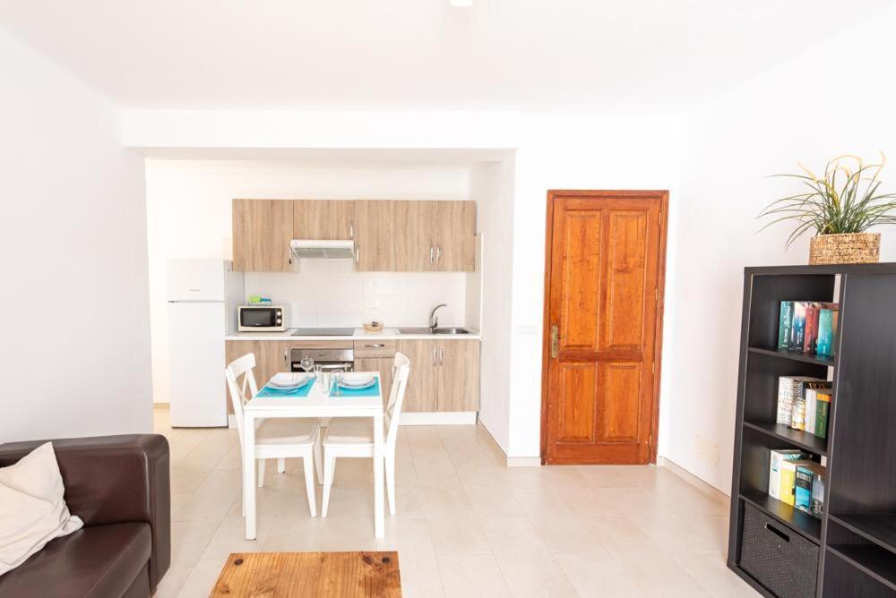 Apartment Luna Nudist Place Charco del Palo Exterior photo