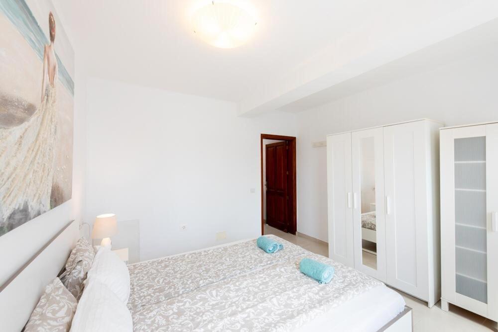 Apartment Luna Nudist Place Charco del Palo Exterior photo