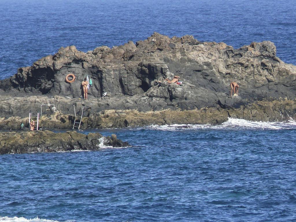 Apartment Luna Nudist Place Charco del Palo Exterior photo